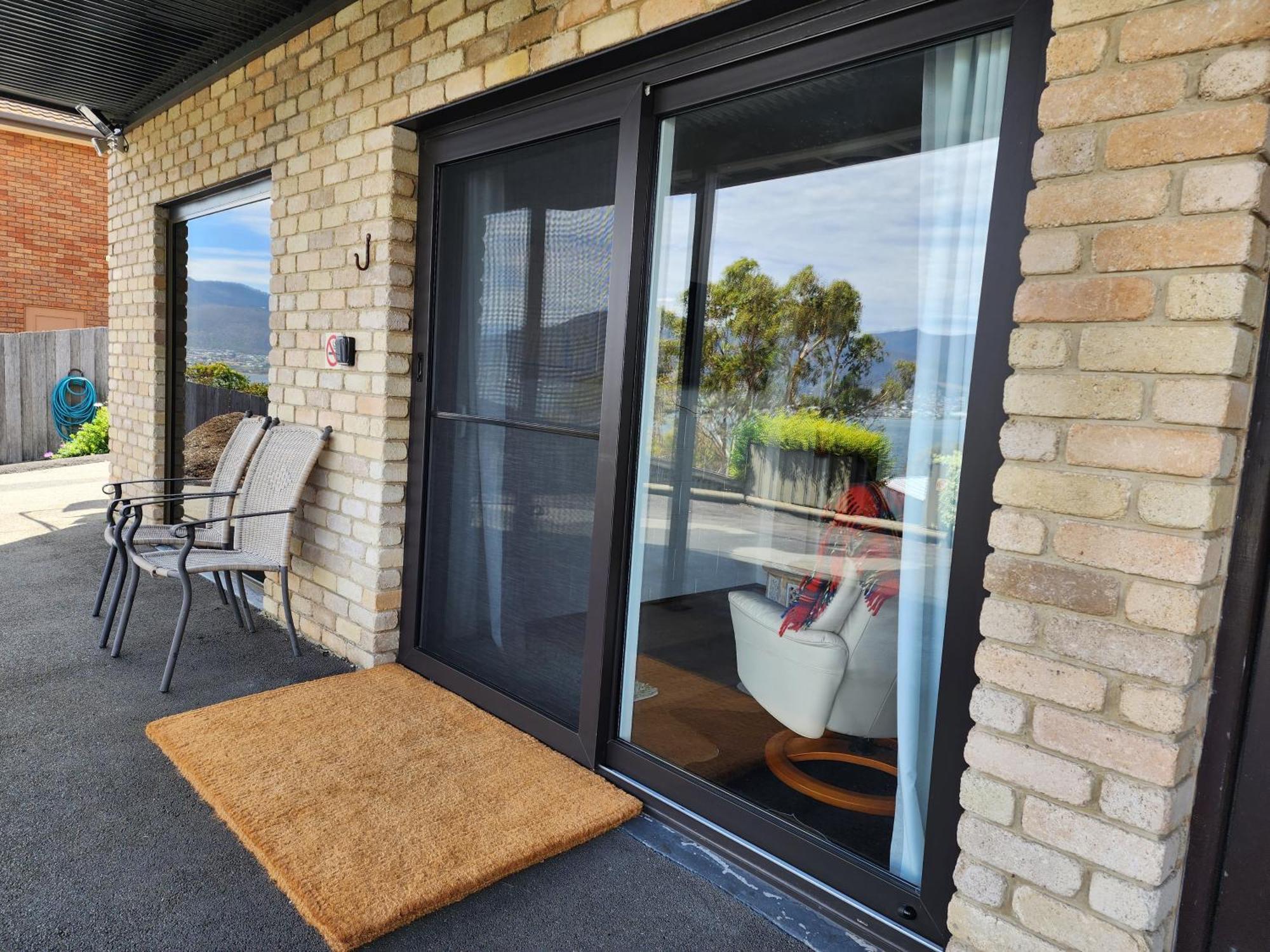 Waterfront Abode - 2 Bedrooms 霍巴特 外观 照片